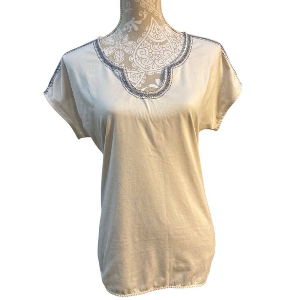 Ruby Rd Cream Top with Embroidered Details Women’s Size Medium